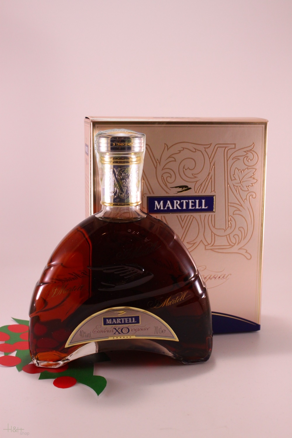 Martell коньяк купить. Коньяк Мартель Хо. Martell Cognac XO 70. Мартель кальвадос. Мартель коньяк 800 долл.